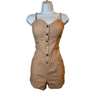 NWOT✨Haute Monde Blush Pink Romper Size M